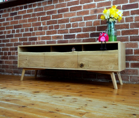 Meillion - Live edge Oak media unit