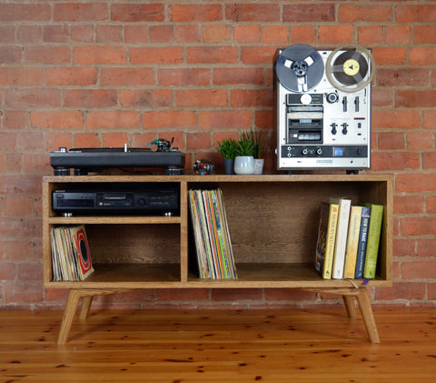 'Goldwyr' solid oak, mid century media unit