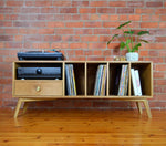 'Menyn' Solid Oak vinyl unit